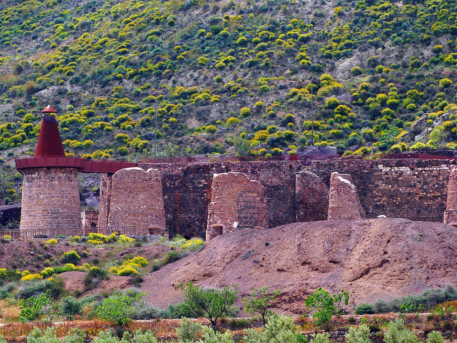 he lime kilns in Lucainena.