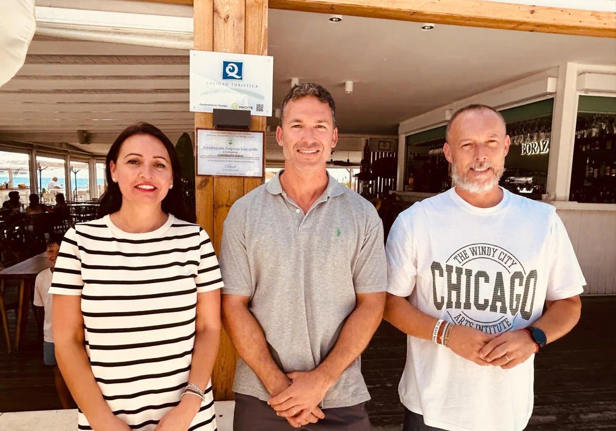 Vélez-Málaga councillors outside Boraz beach bar in Torre del Mar on Monday.