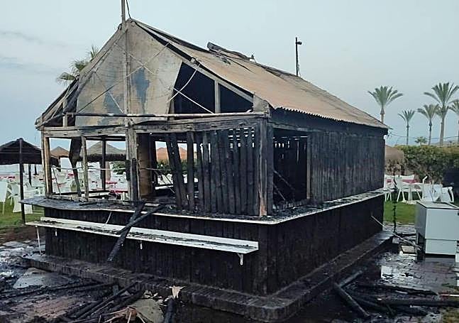 What remains of the chiringuito located next to the football pitch in El Morche.
