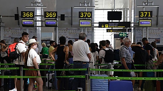 Malaga Airport returns to normal after 20 flight delays and nine cancellations due to global IT failure