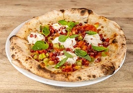 Spanish Summer, one of the special pizzas at Pizzeria Primavera.