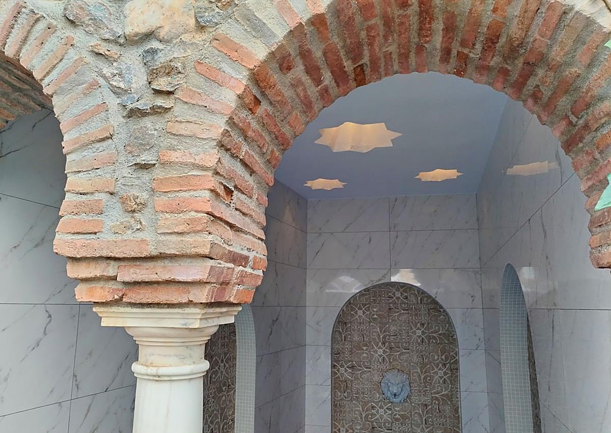 Imagen secundaria 1 - The charming house in Nerja that passers-by can’t help stopping to admire