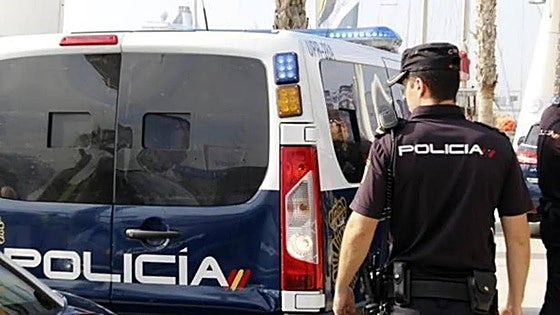 Gang accused of 25 house burglaries across Malaga province busted after cops find clues inside coffin