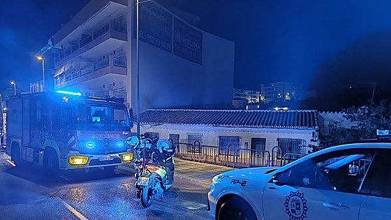 Fifty residents evacuated from their homes during house fire on the Costa del Sol