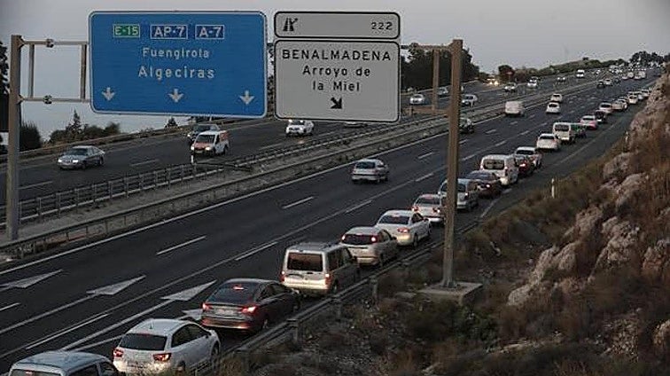 Five injured, including two children, after early morning motorway crash on Costa del Sol