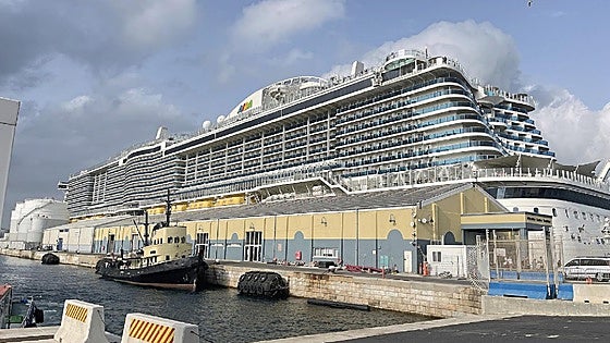 Inaugural visit of AIDAcosma cruise ship to Gibraltar