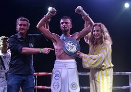 Baldo Mira with the EBU Silver belt.