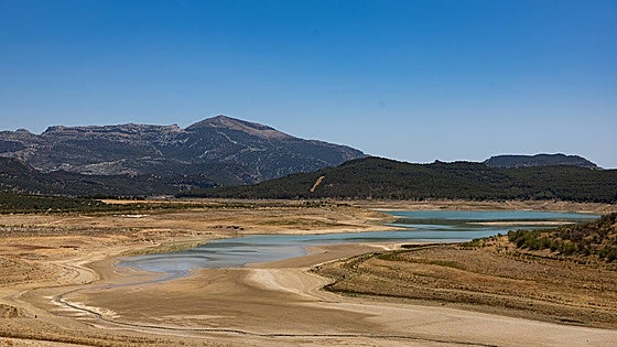 Costa del Sol can breathe a little easier while Malaga and the Axarquia will end summer with just enough water