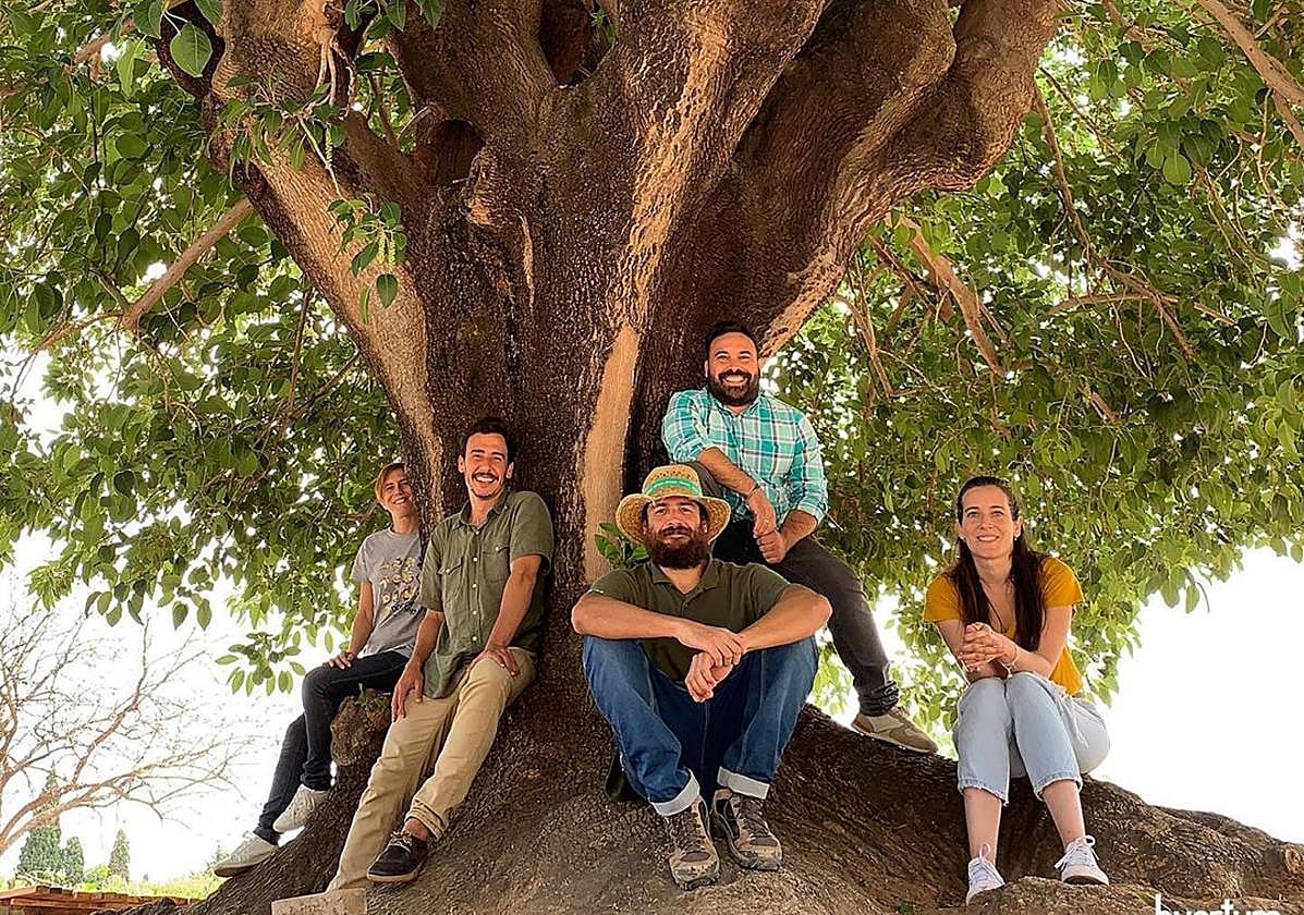 Members of the Vivero el Alamillo project team.