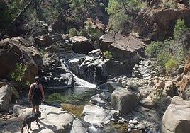 Sooner or later there will be no choice but to get wet on these river hikes.