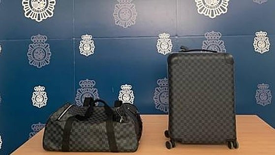 Four arrested after theft of two luxury brand luggage items valued at 4,000 euros in Marbella