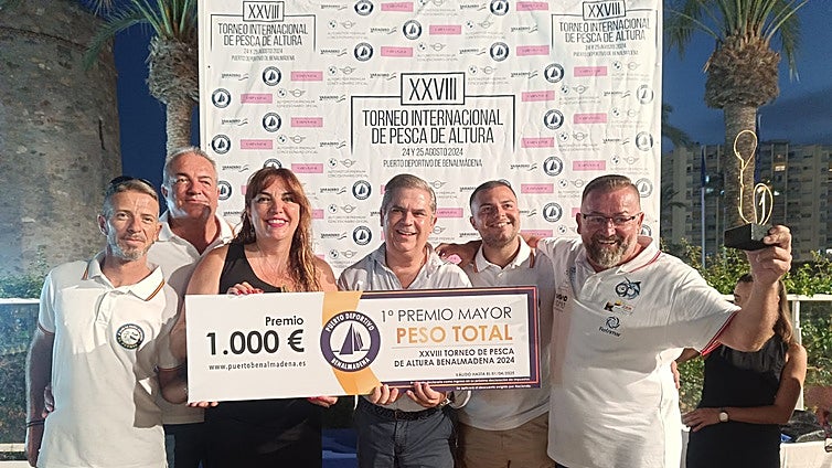 Winner lands 1,000-euro prize for heaviest catch during deep-sea fishing contest in Benalmádena