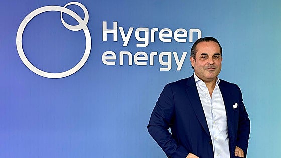 Who is the local businessman behind the Chinese green hydrogen deal for Malaga?