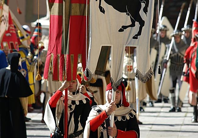 Procession during the Saracen joust.