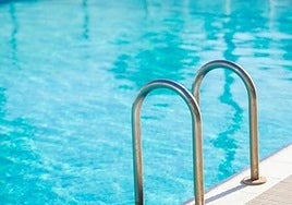Man, 25, found dead in swimming pool in Sotogrande