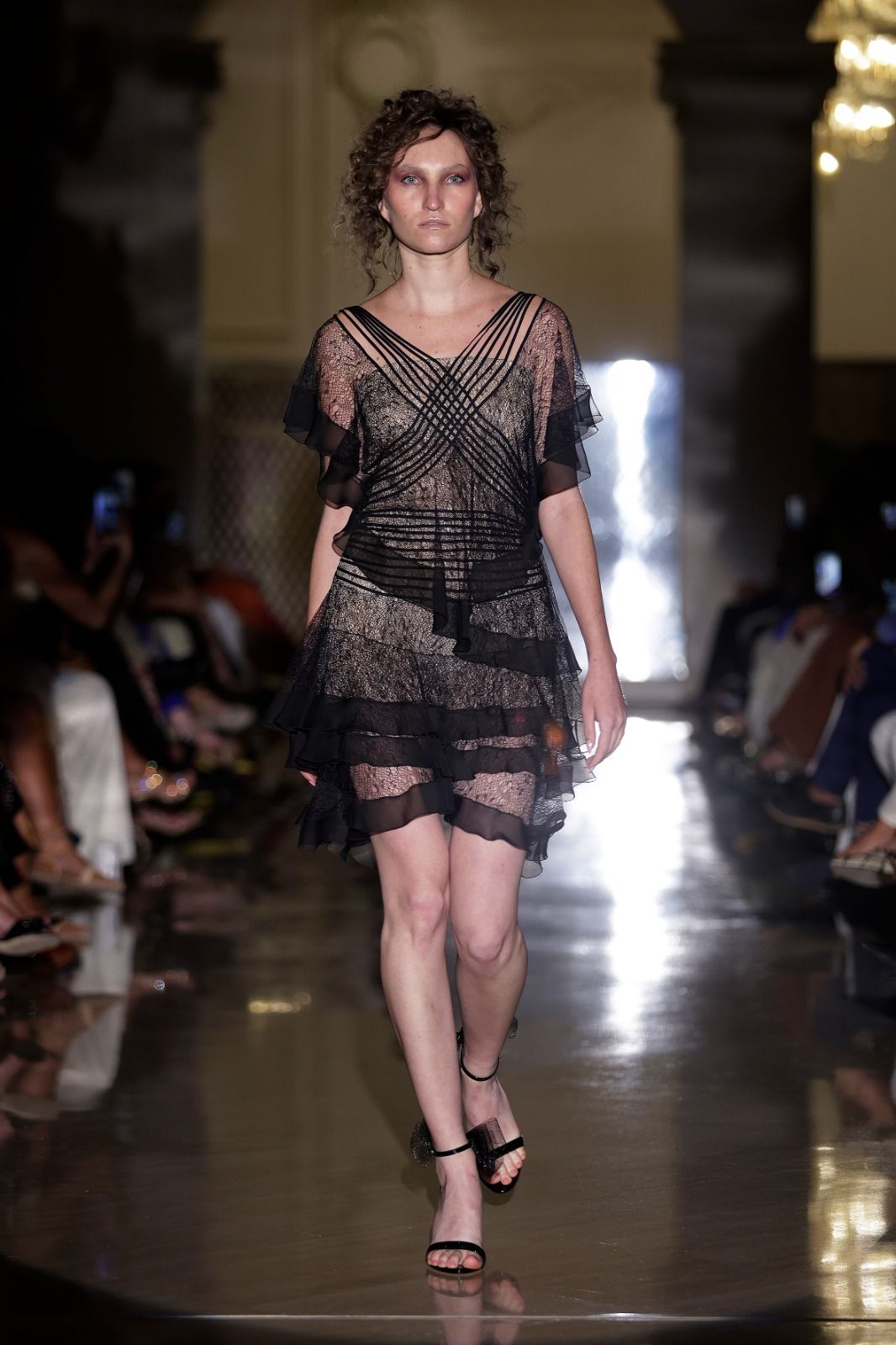 Victorio &amp; Lucchino avant-garde classic fashion on the catwalk - in pictures