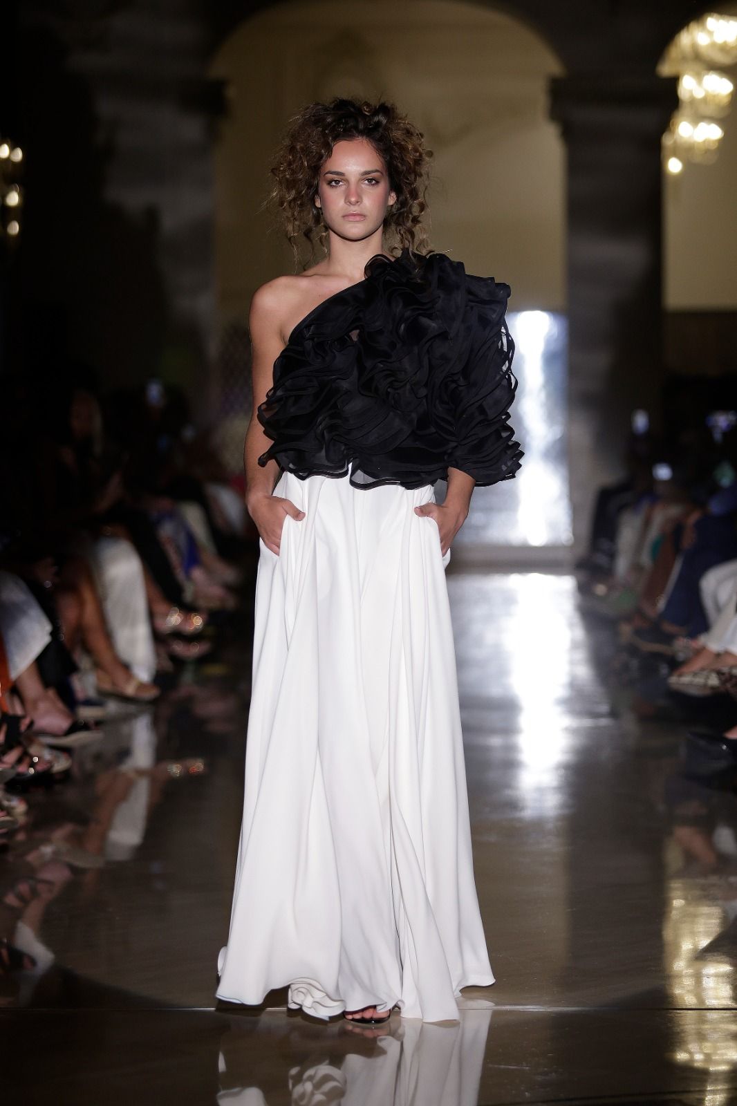 Victorio &amp; Lucchino avant-garde classic fashion on the catwalk - in pictures