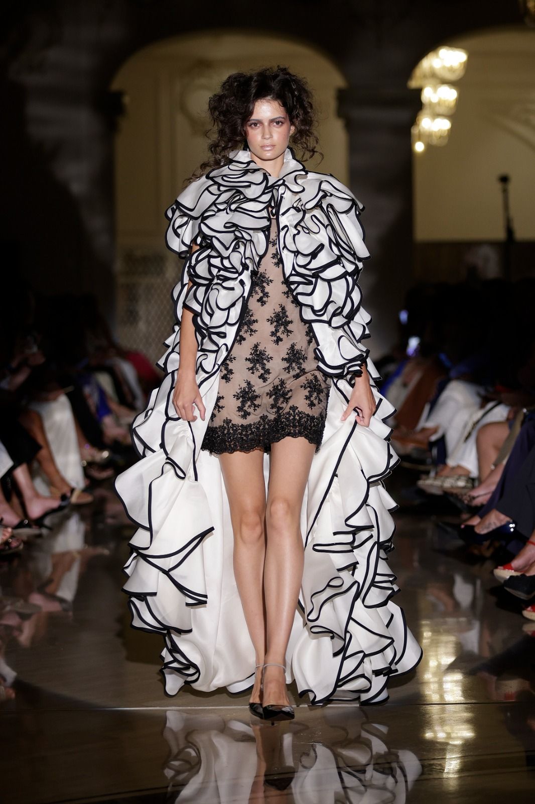 Victorio &amp; Lucchino avant-garde classic fashion on the catwalk - in pictures