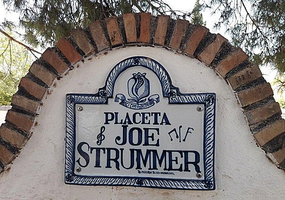 The small square in Granada.