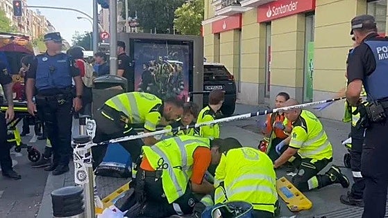 Three people seriously injured after police car on way to incident crashes and hits pedestrians in Madrid