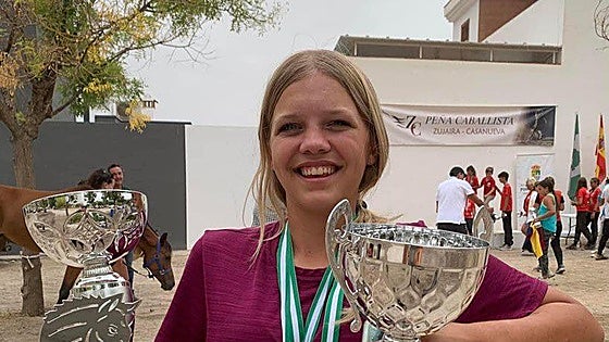 Young British equestrian star gallops to national championships in Spain after regional victory