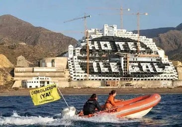 Almost 30 Greenpeace activists acquitted of painting 'illegal hotel' on construction site in Almeria