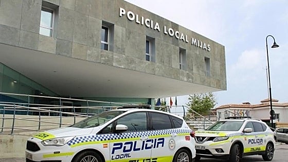 Driver assaults police on Costa del Sol after being caught without insurance or ITV test certificate
