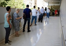 Recent queues at the Huelin health centre in Malaga city.