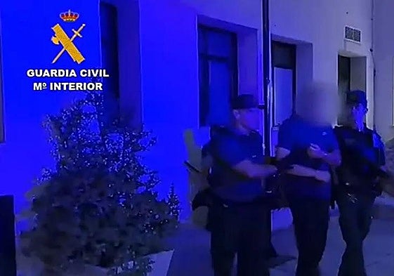 Most-wanted drug boat killer hands himself in to Spanish police