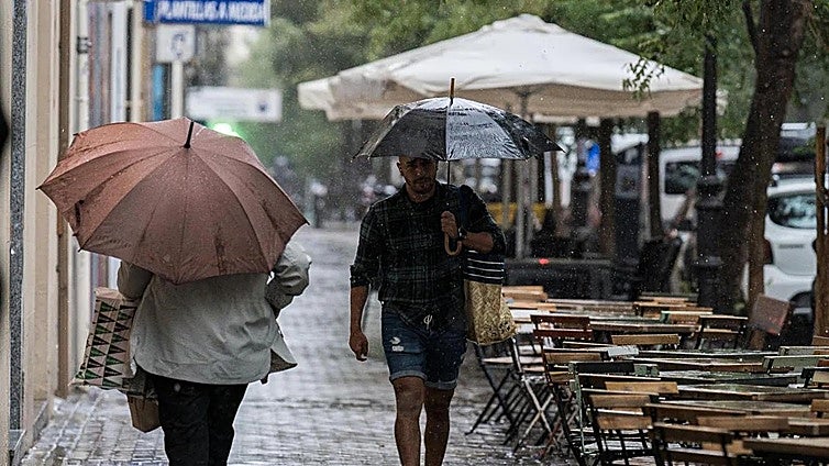 Aemet issues yellow weather alert for rain and storms in Malaga and on the Costa del Sol