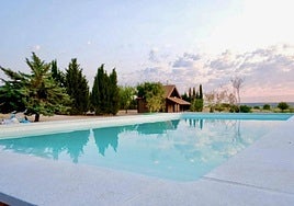 File umage of the pool at the Alborada Riad rural complex.