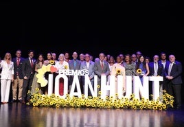Prizewinners and representatives of the Diputación and Cudeca at the event.
