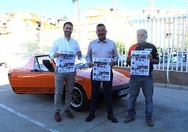 Presentation of the classic cars event in Comares.