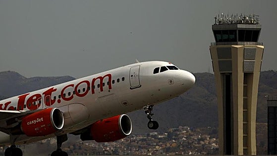 EasyJet flight diverts to Malaga Airport due to 'highly confrontational' passenger