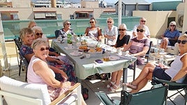 Costa del Sol American International Club raises cash for cancer charity