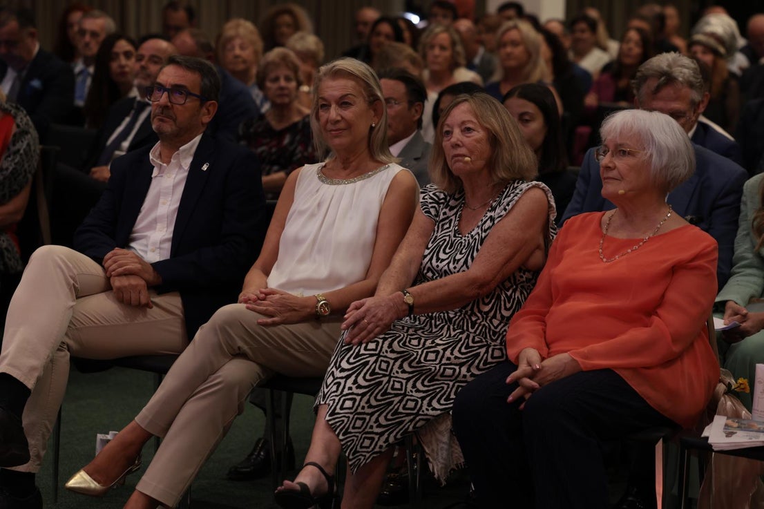 SUR in English 40th anniversary gala, in photos (II)