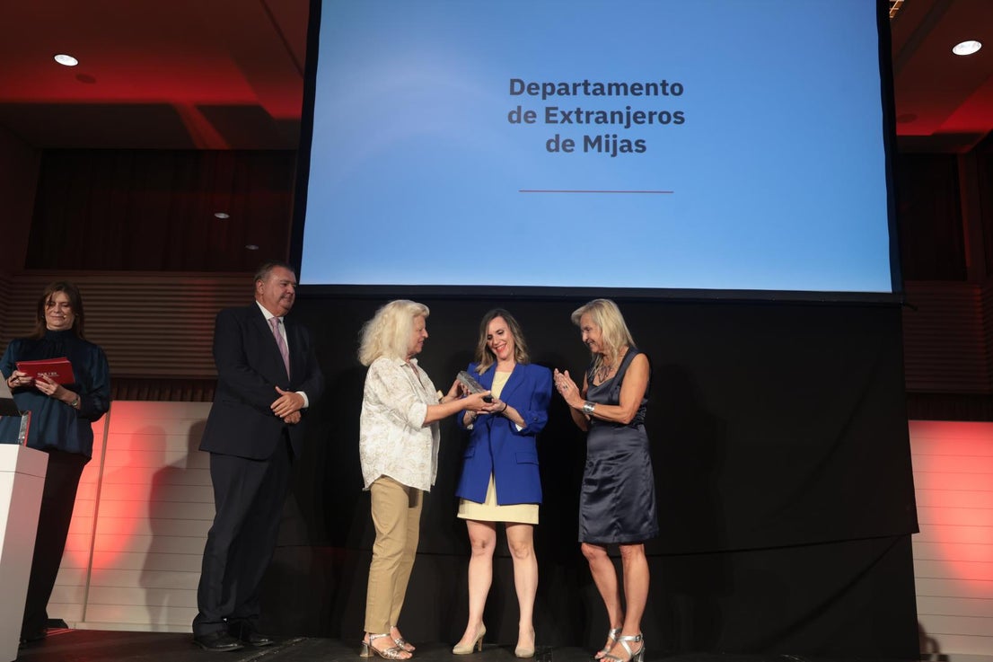 SUR in English 40th anniversary gala, in photos (II)