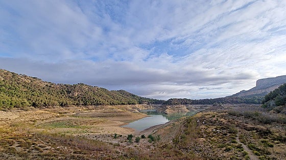 Much-needed rain on the cards for Malaga and Costa del Sol as key reservoir falls to lowest-ever level
