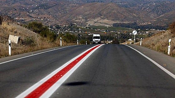 Red line on 'death trap' A-355 between Coín and the coast becomes a national benchmark in road safety