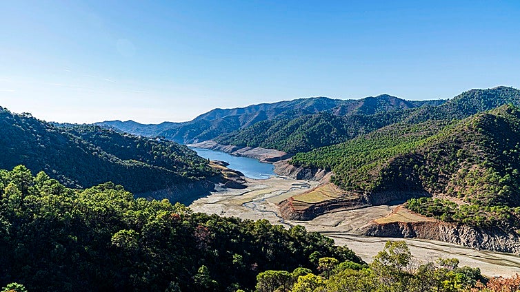 Costa del Sol plans to source 30% of its water needs from wells and desalination plants
