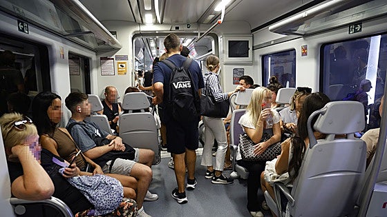 The sneaky way commuters are bagging themselves a seat on the busy trains from Malaga city along the Costa del Sol