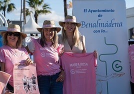 Town hall and AECC representatives announce the Benalmádena walk.