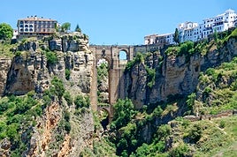 The 'New Bridge' spanning the gorge in Ronda.