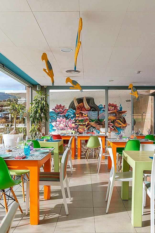 Arara offers a colourful, exotic and relaxed atmosphere, perfect for more informal Christmas gatherings.