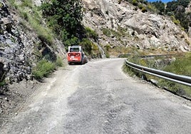 Image of one of the roads on which work will be carried out in the Axarquía.