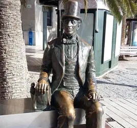 Statue of Hans Christian Andersen in the centre of Malaga.