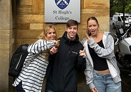 Miguel Donaire, with his mother and sister in front of St. Hugh's College.