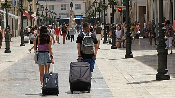 Spain set to surpass France and take top spot in EU for international tourists
