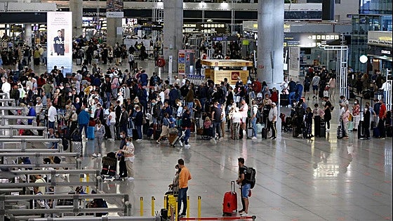 Thunderstorms hit flight departures and arrivals at Malaga Airport causing delays