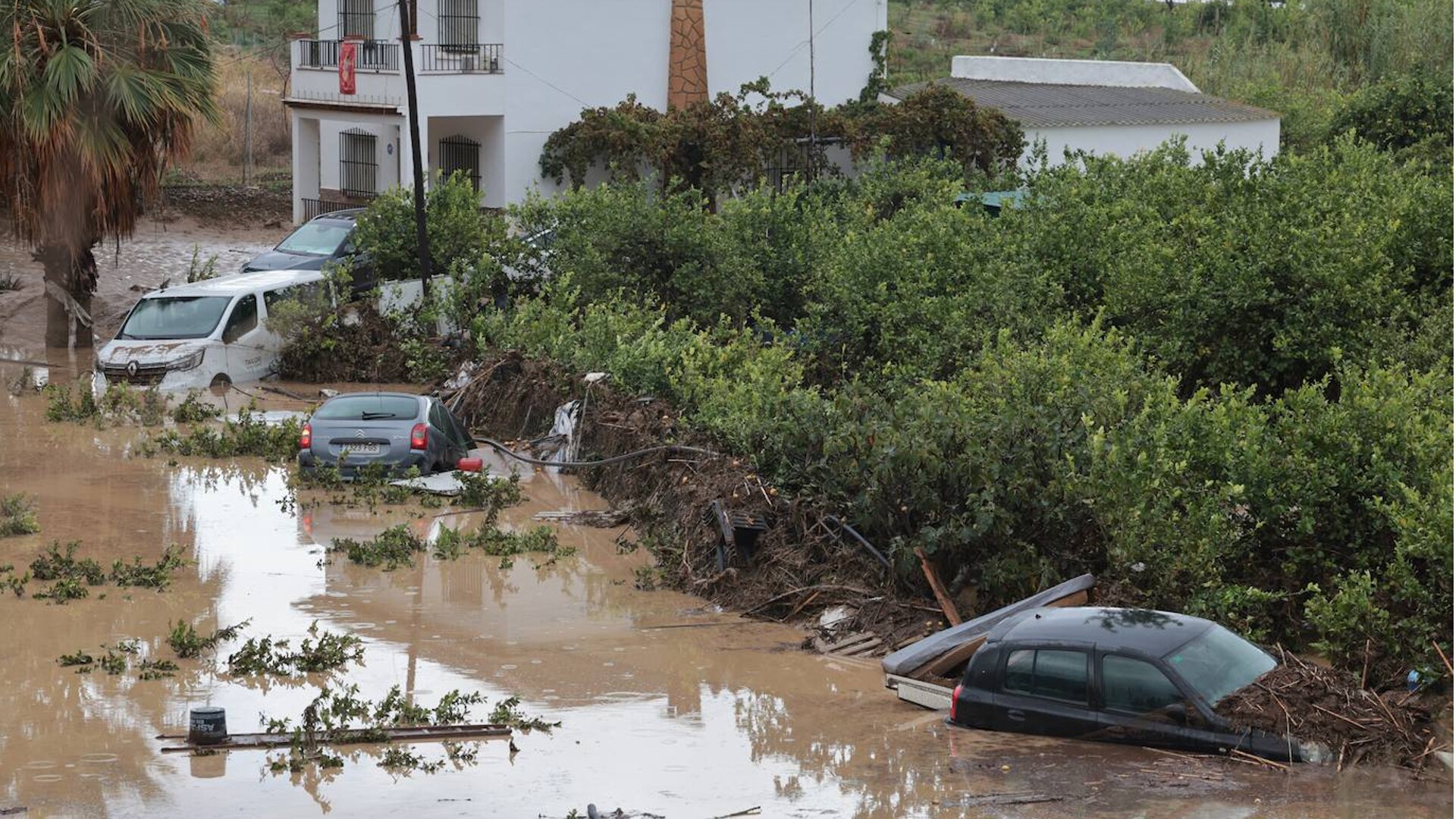 Residents of Malaga towns devastated by floods: ‘We have nothing left, just the clothes we are wearing’ | Sur in English